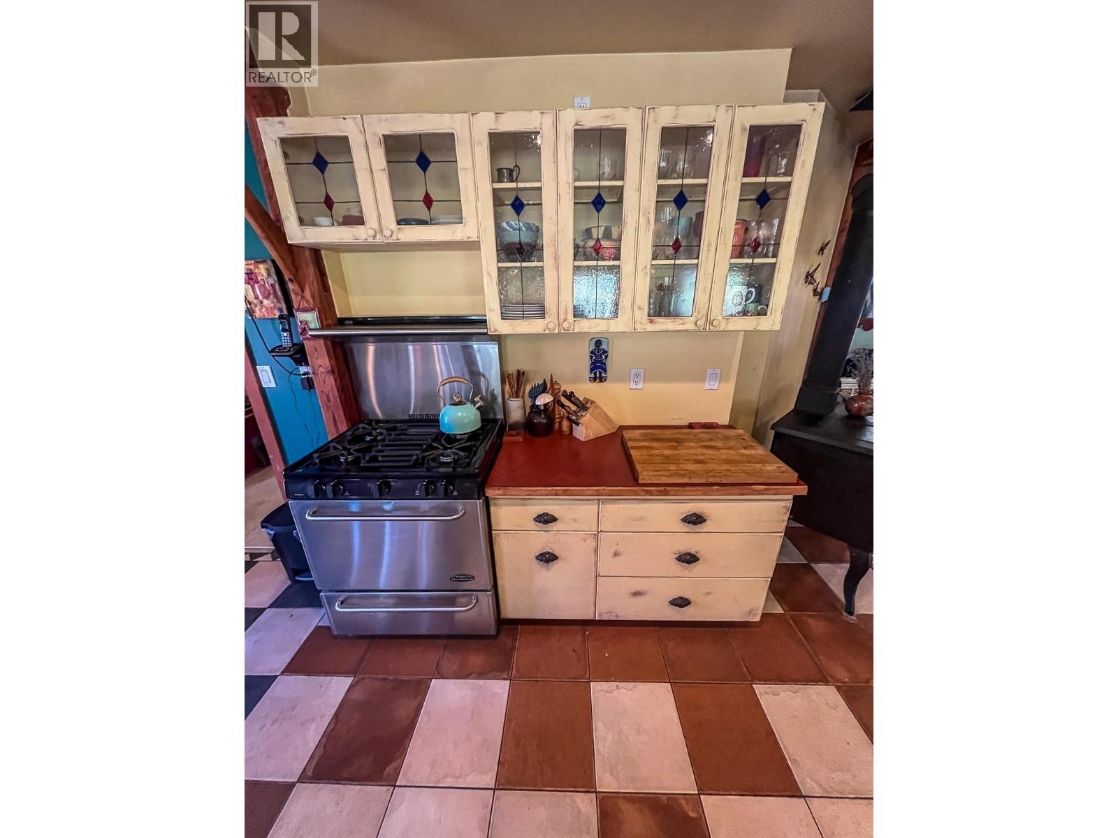 395 Boven Road Property Photo 14