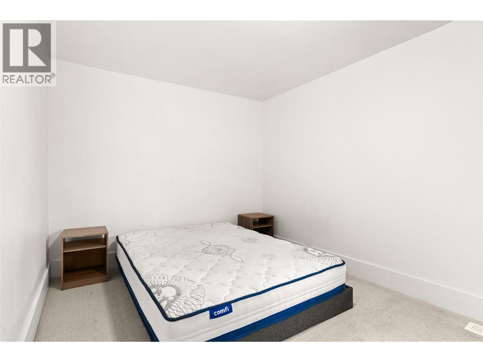 604 Fourth Street E Property Photo 25