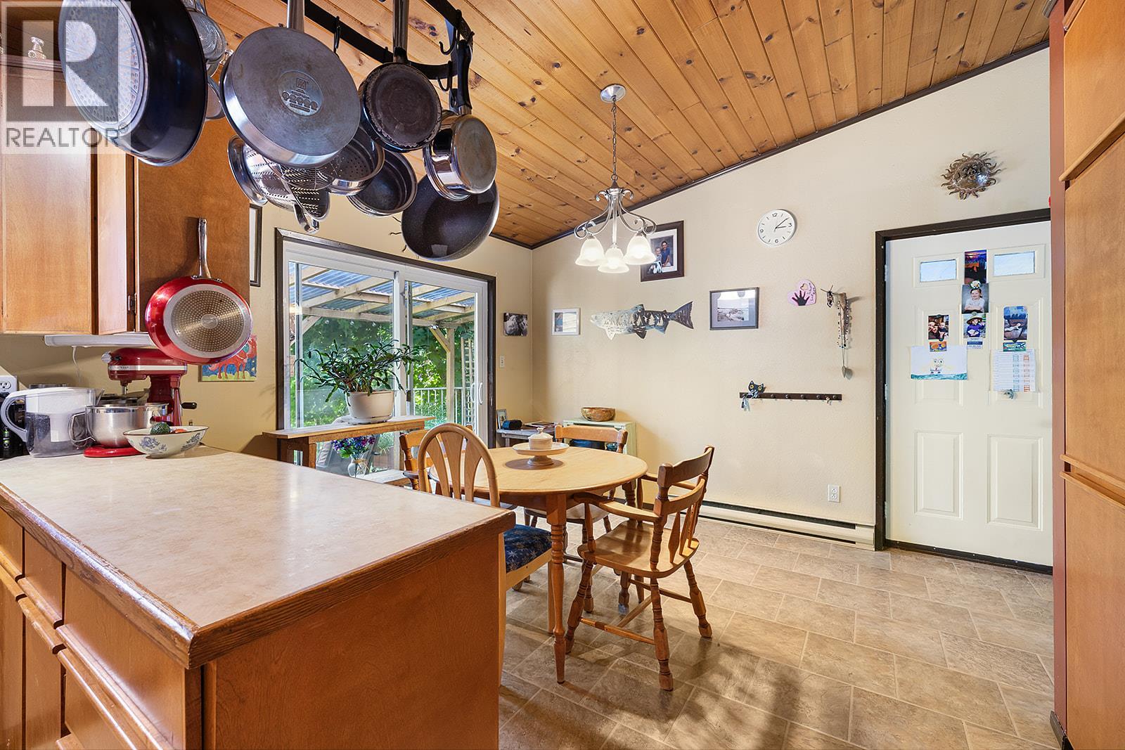 16324 Bowe Road Property Photo 17