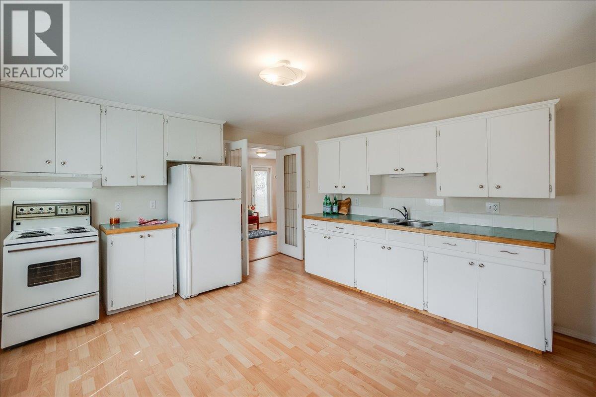 501 Arthur Street Property Photo 8