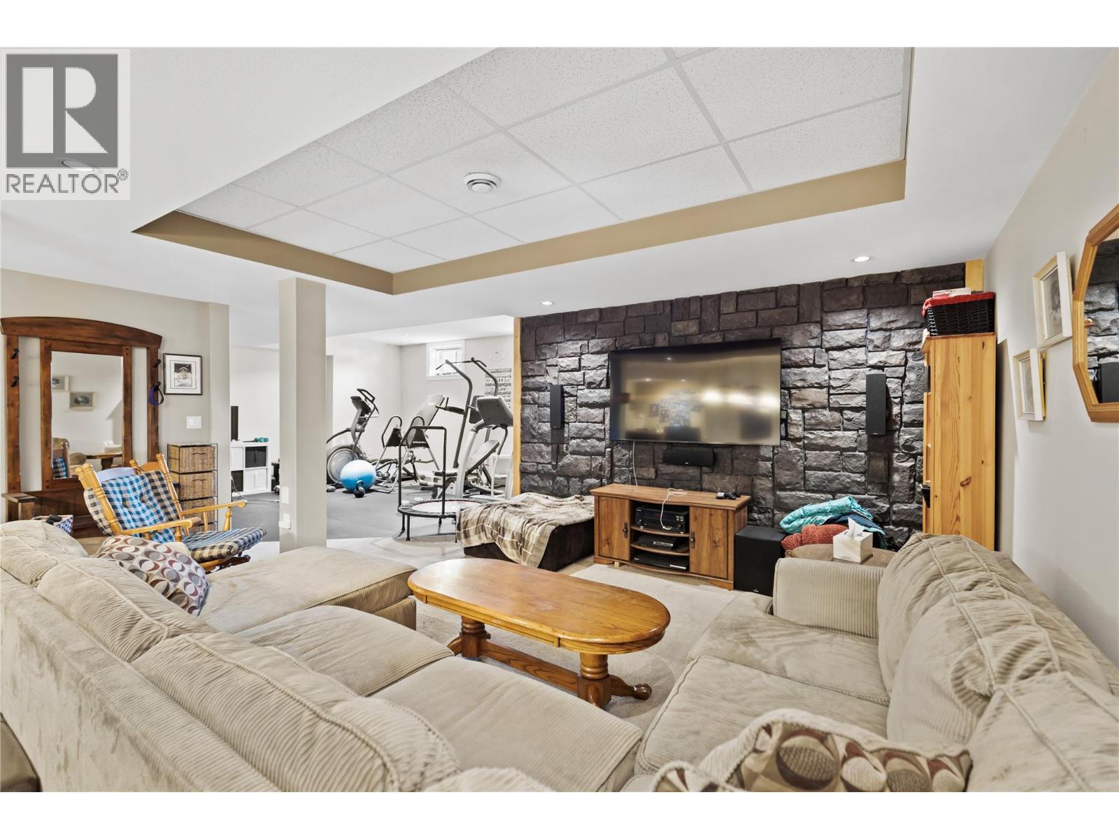 252 Oriole Way Property Photo 38