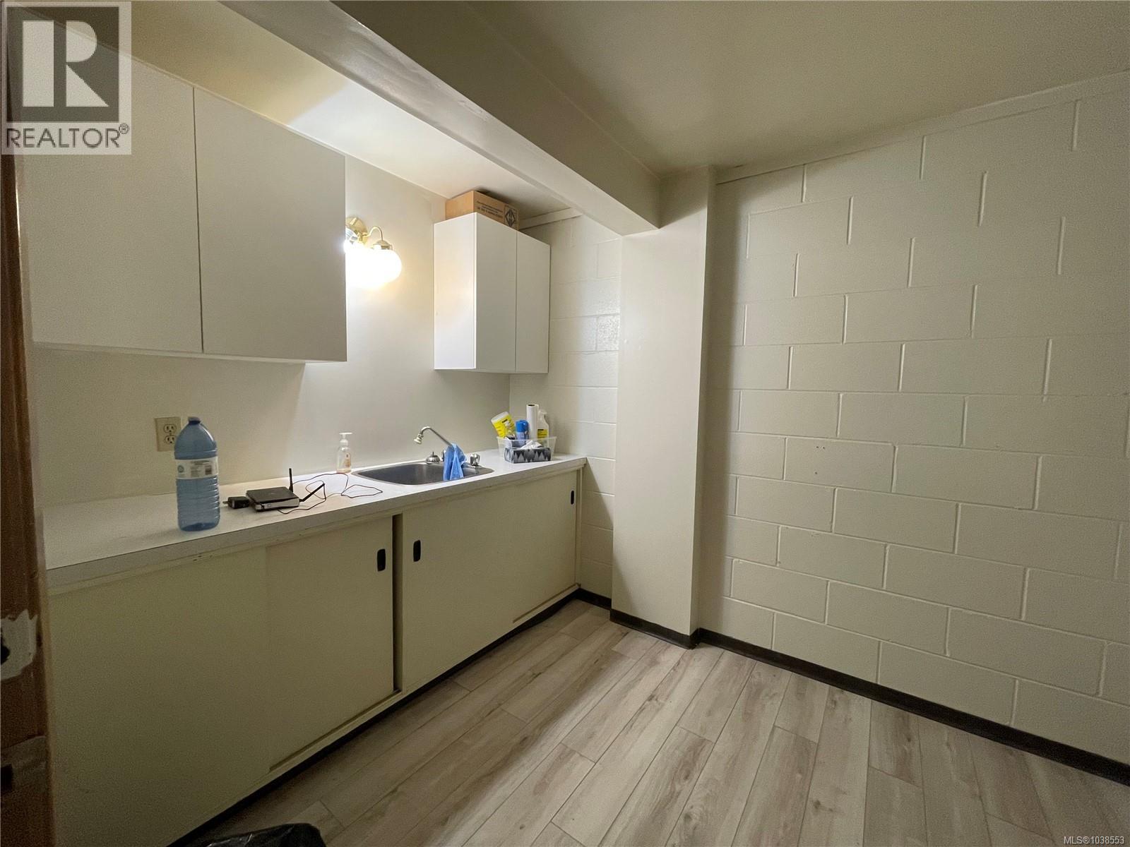 4511 Gertrude St Property Photo 8