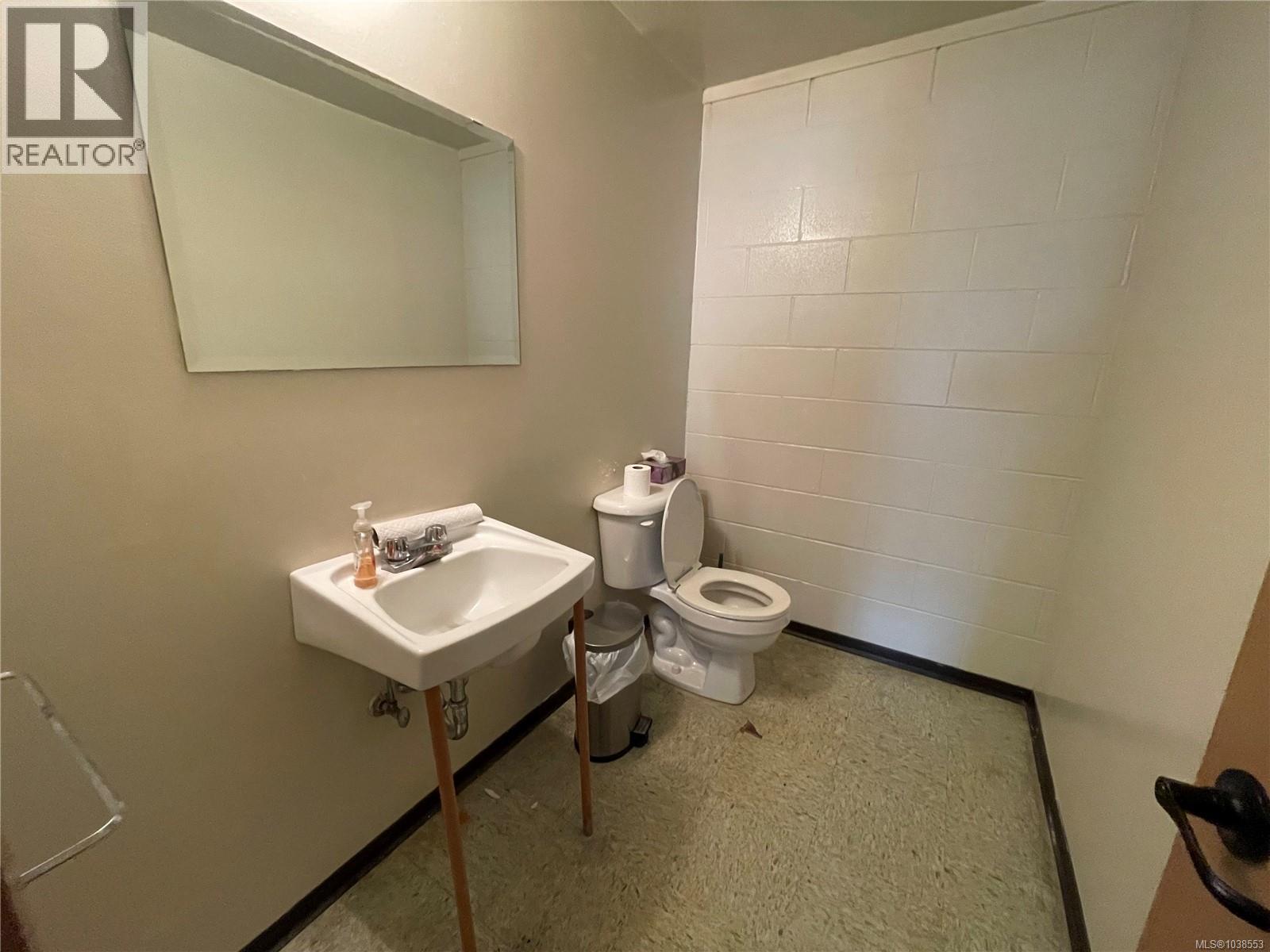 4511 Gertrude St Property Photo 9