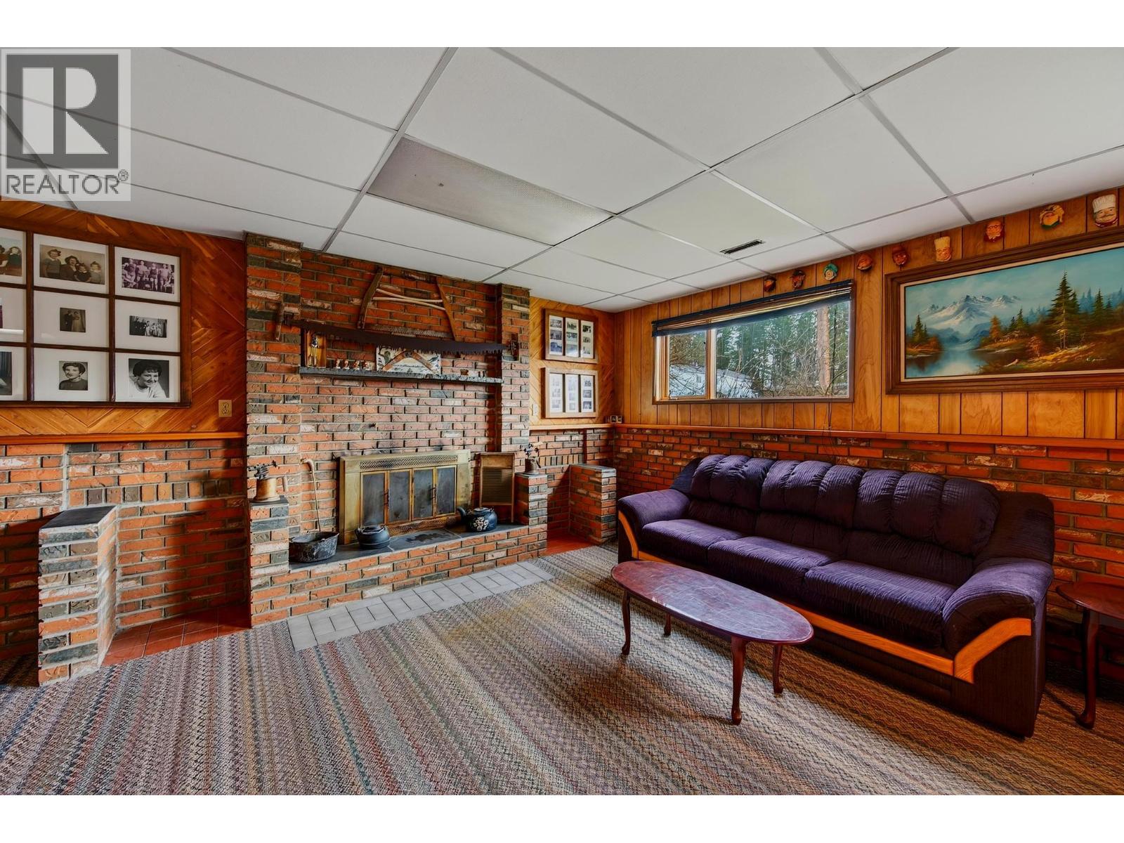 1605 Gareb Road Property Photo 4