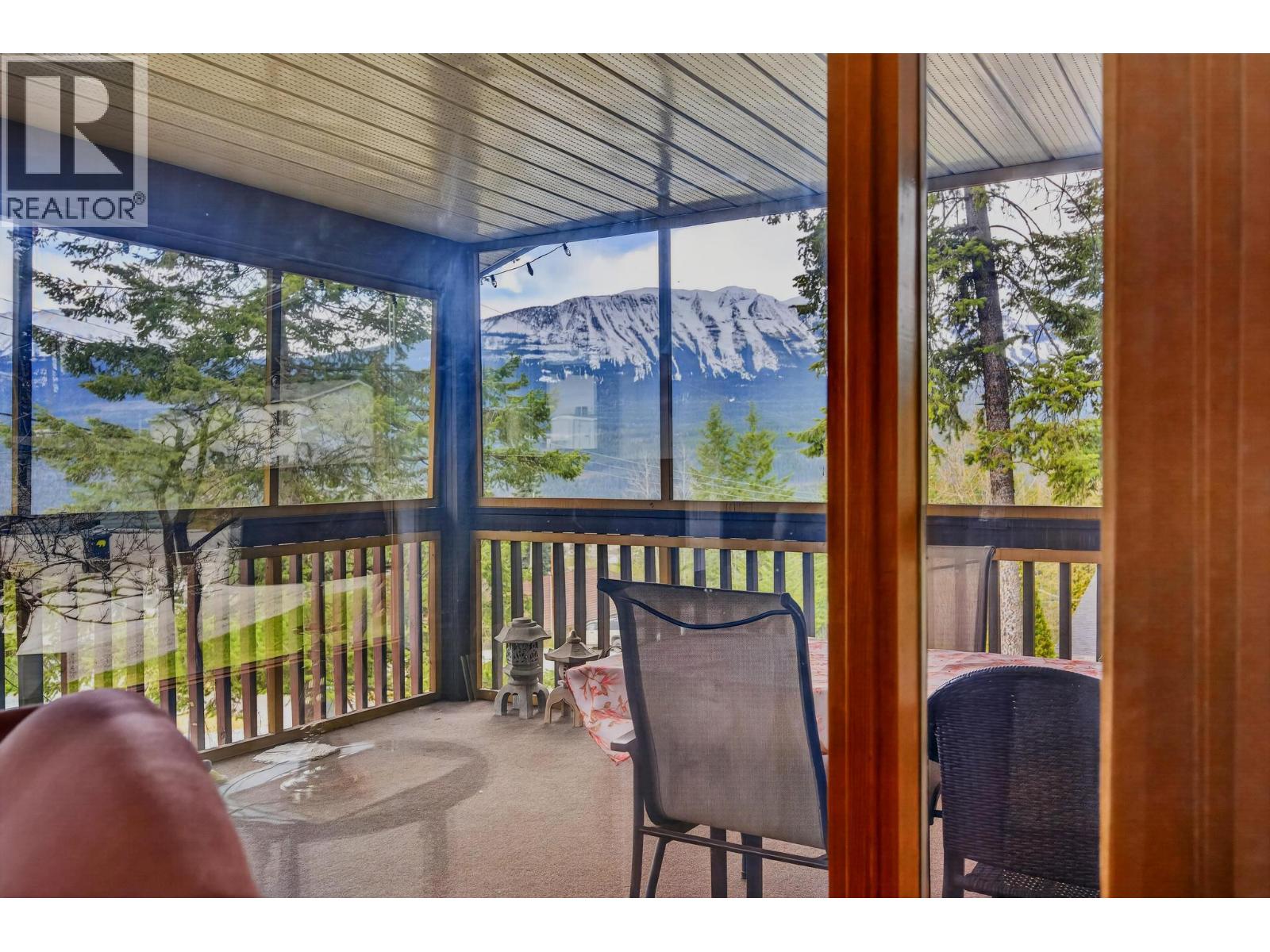 1605 Gareb Road Property Photo 8