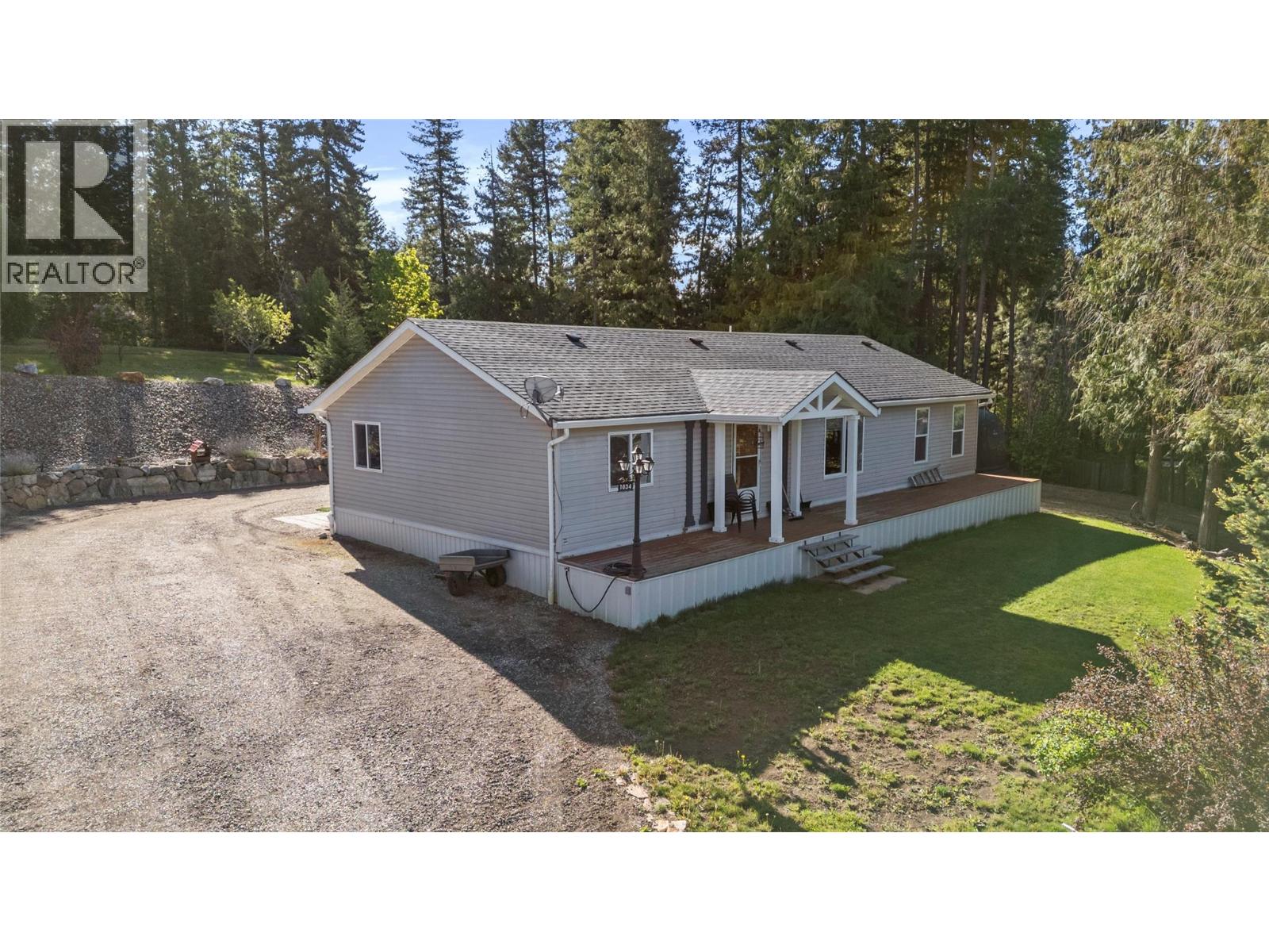 1034 Grandview Bench Road Property Photo 2