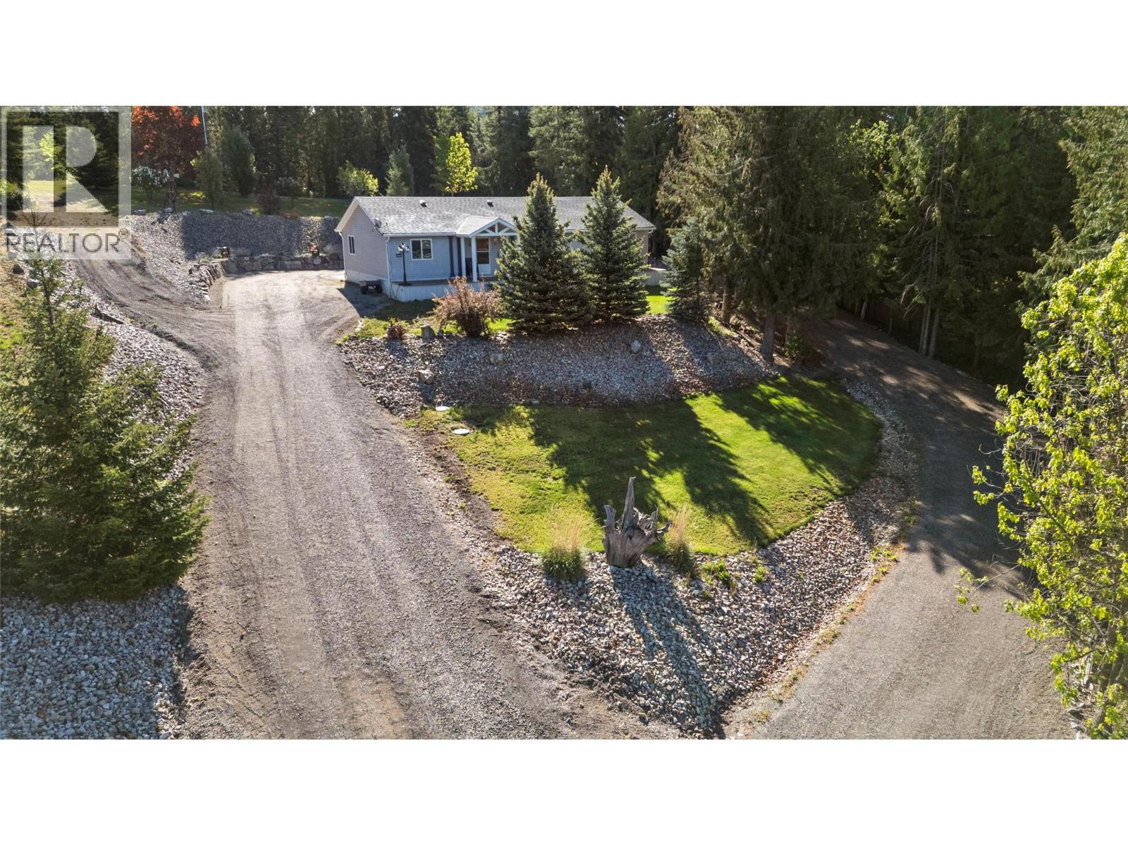 1034 Grandview Bench Road Property Photo 3