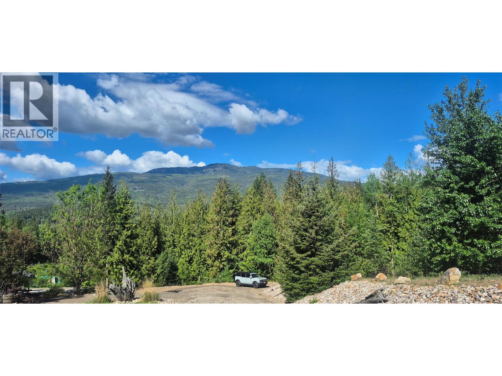 1034 Grandview Bench Road Property Photo 4
