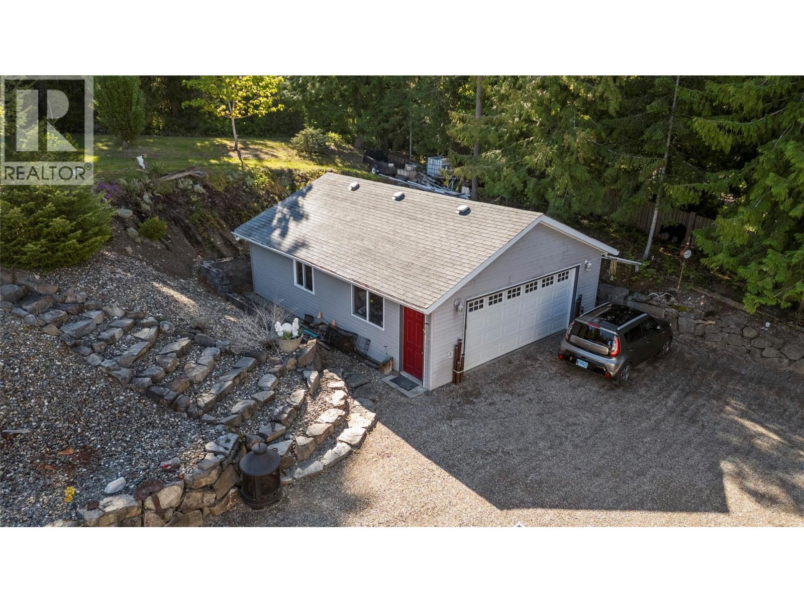 1034 Grandview Bench Road Property Photo 8