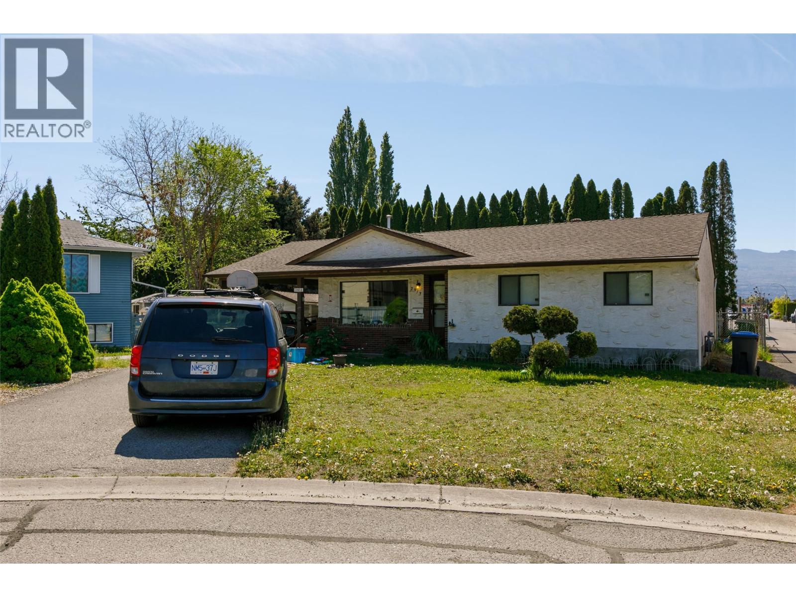 2913 Bouvette Street Property Photo 1