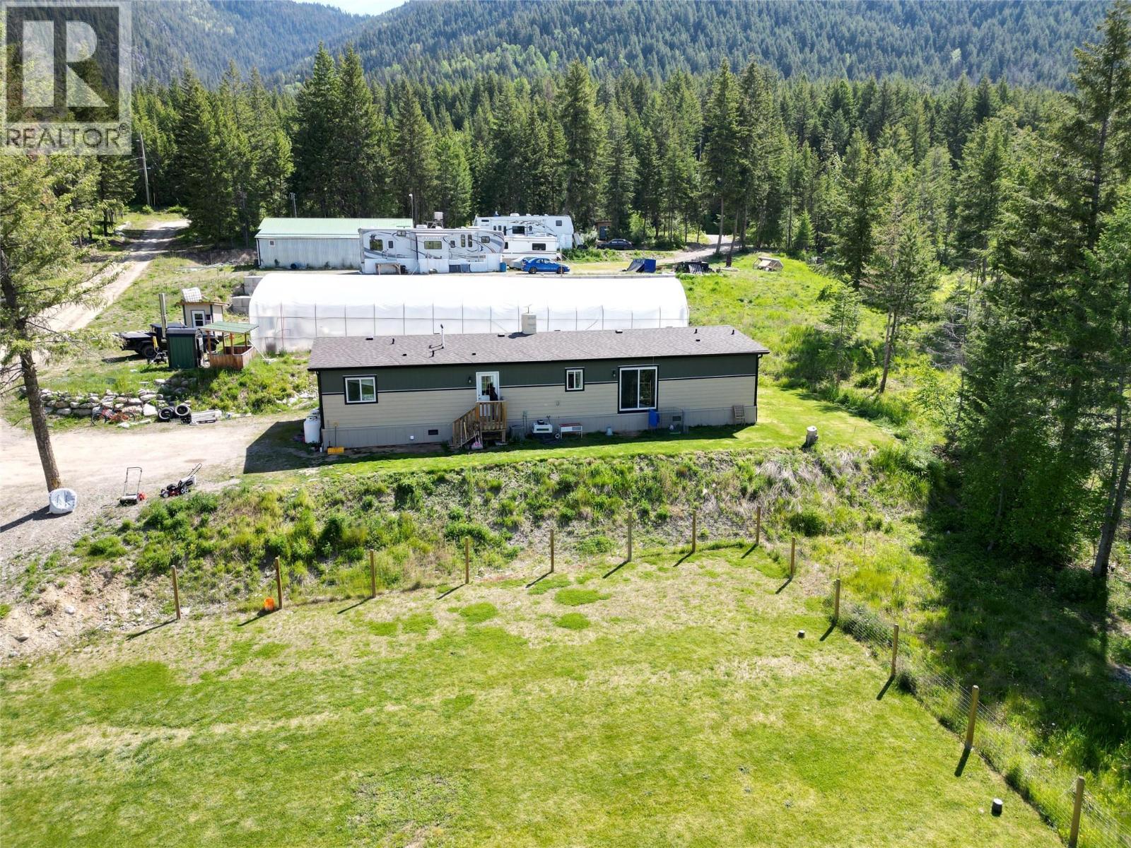 3341 Glengrove Road Property Photo 1