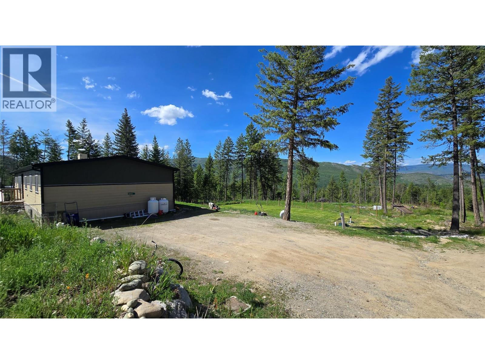 3341 Glengrove Road Property Photo 15