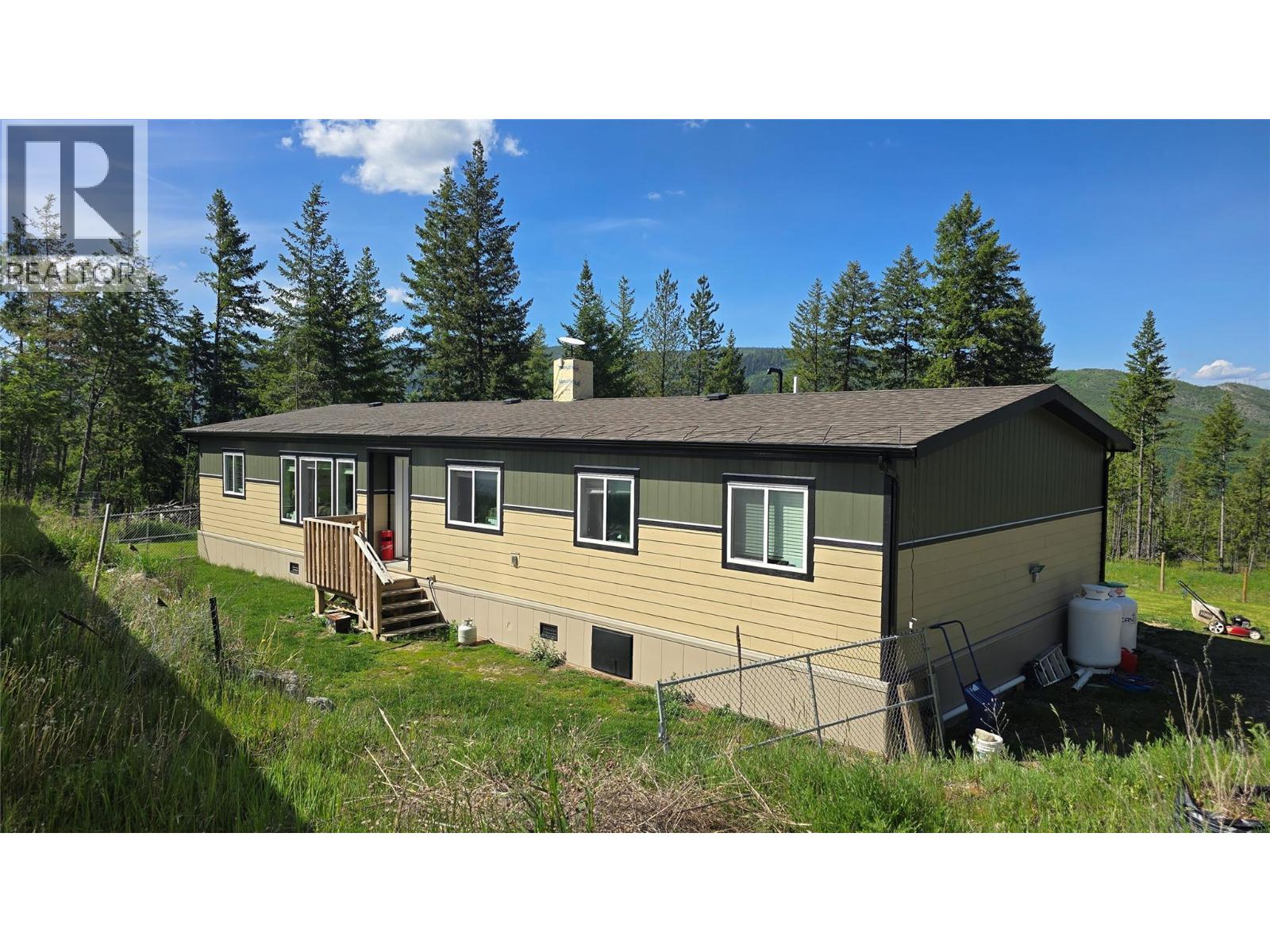 3341 Glengrove Road Property Photo 16