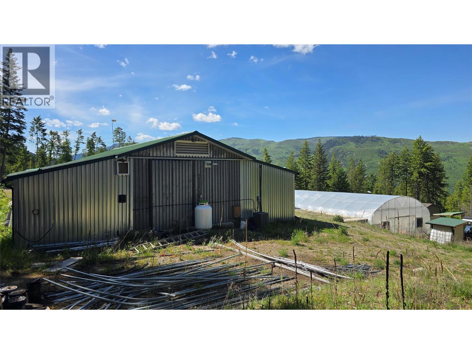 3341 Glengrove Road Property Photo 24