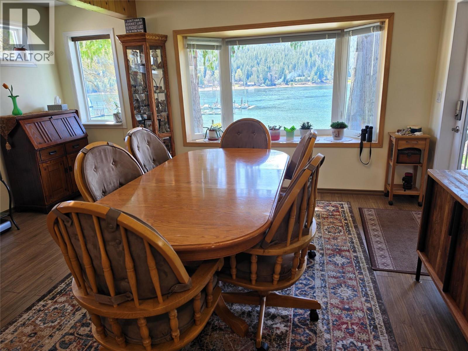 8350 Busk Road Property Photo 6
