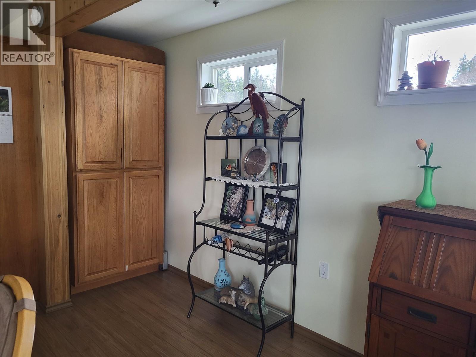 8350 Busk Road Property Photo 8