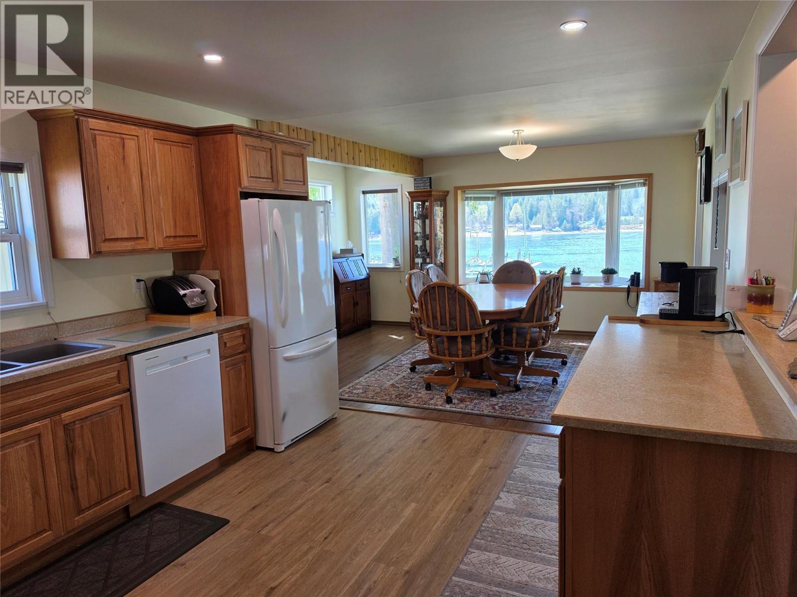 8350 Busk Road Property Photo 10
