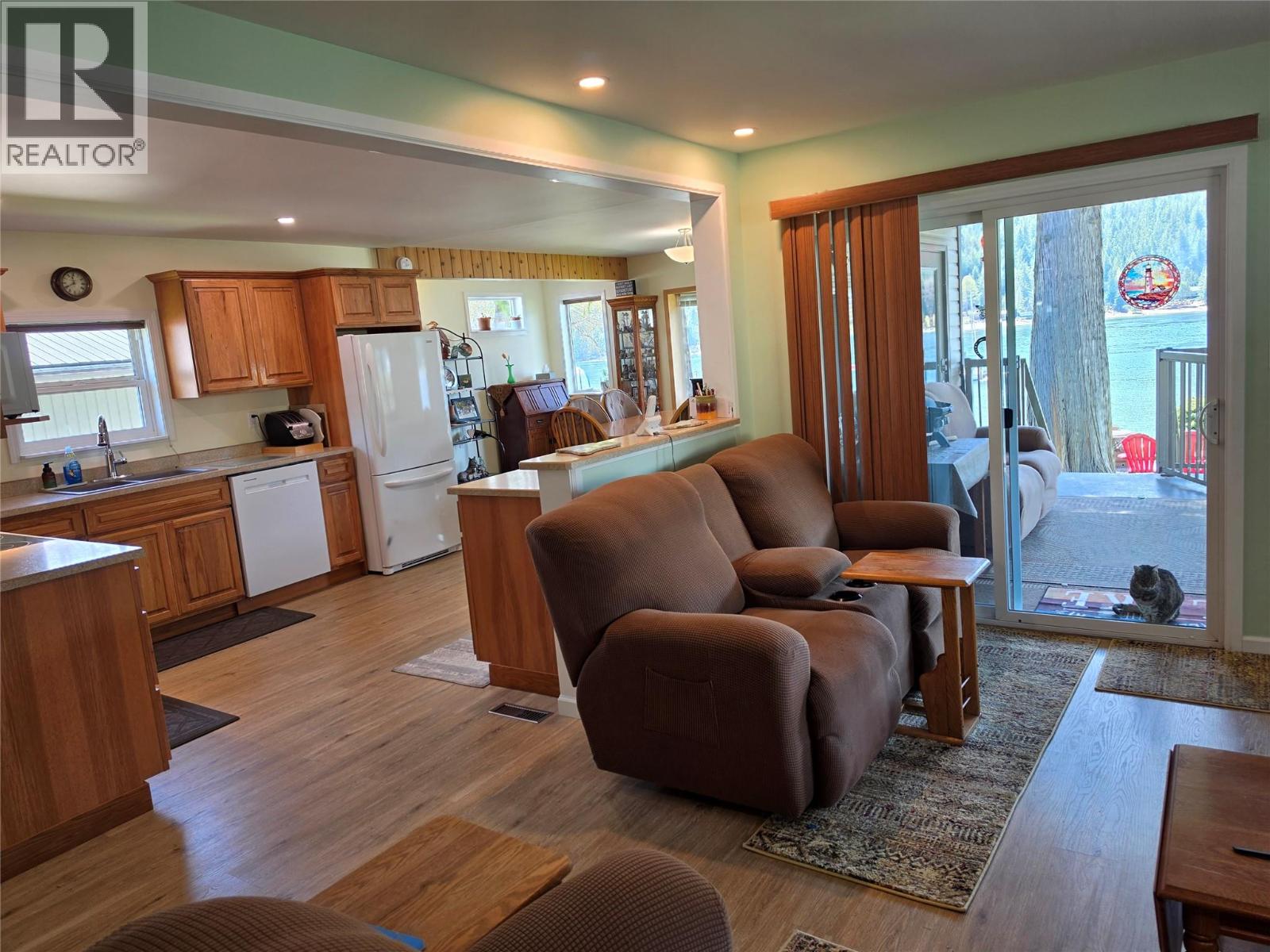 8350 Busk Road Property Photo 11