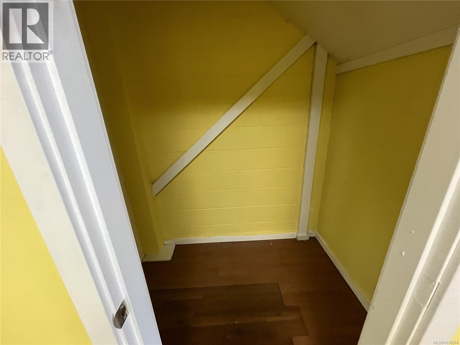 4515 Gertrude St Property Photo 8
