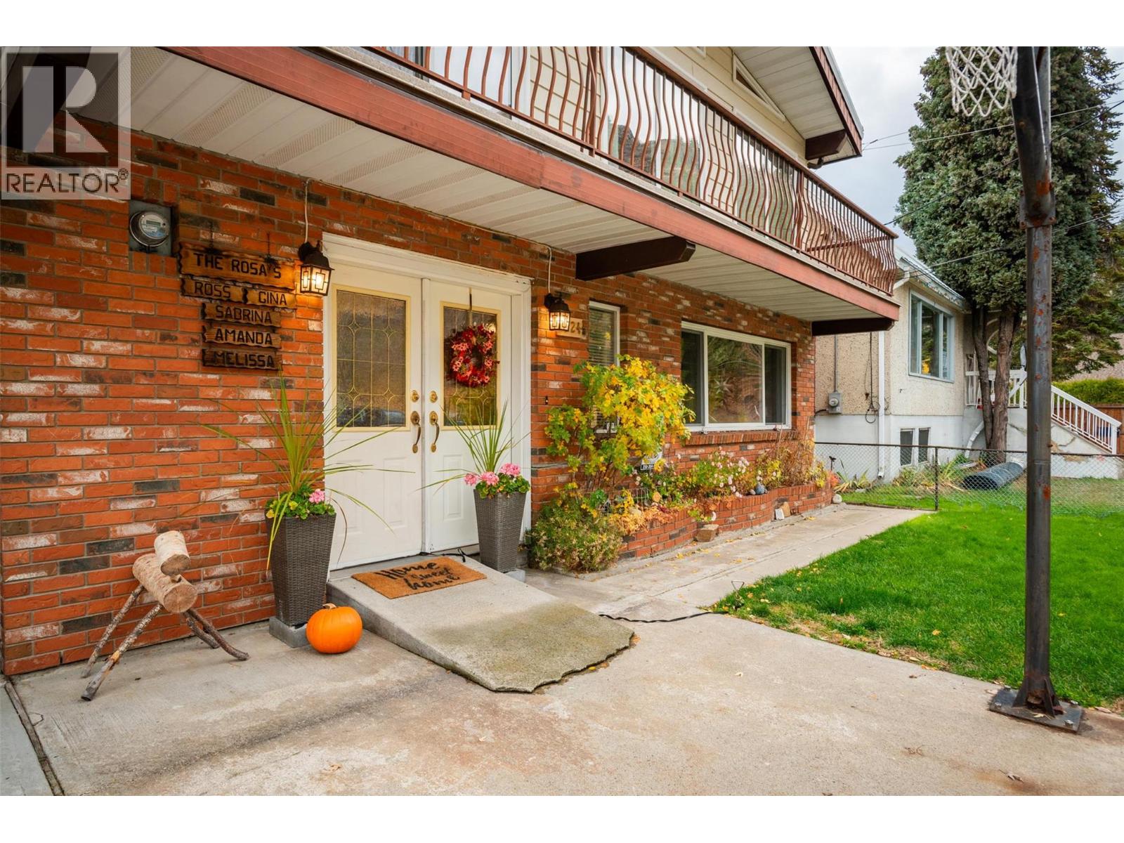1224 Third Avenue Property Photo 3