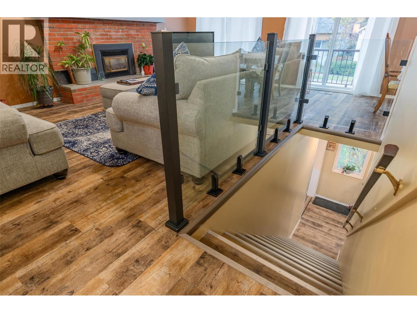 1224 Third Avenue Property Photo 5