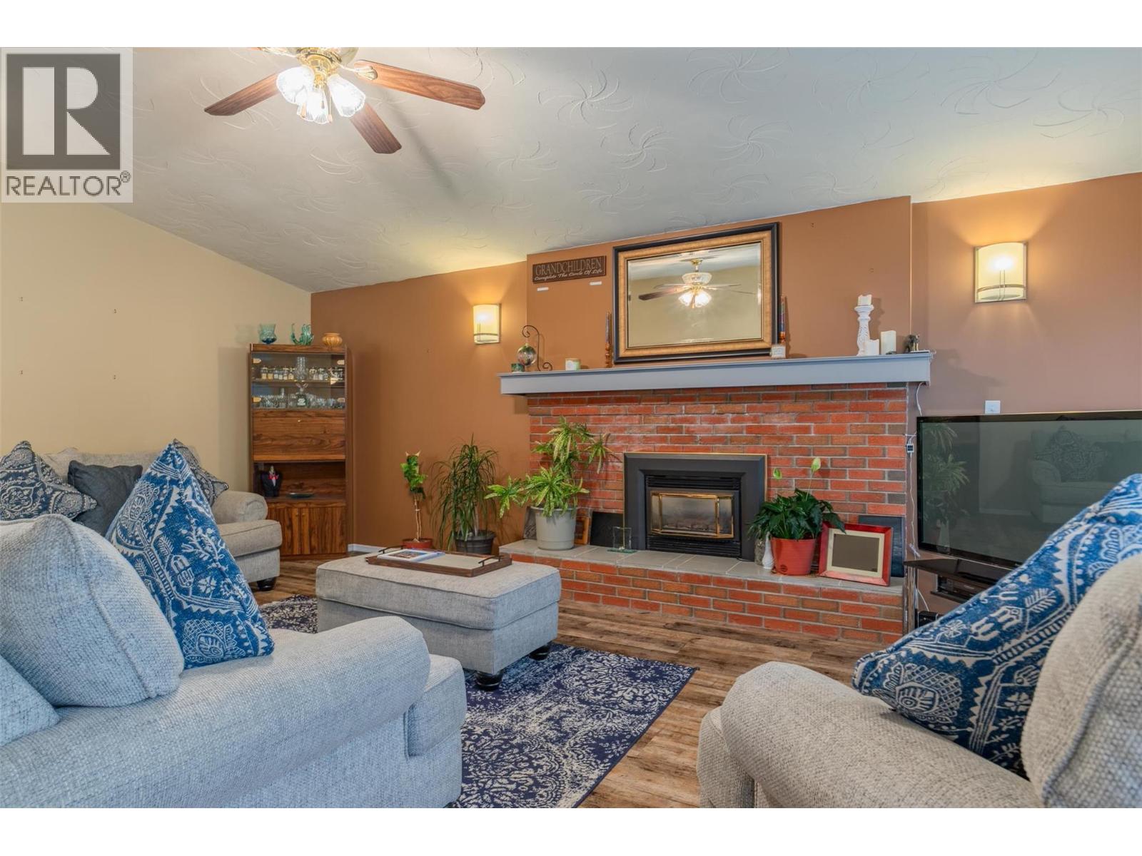 1224 Third Avenue Property Photo 6