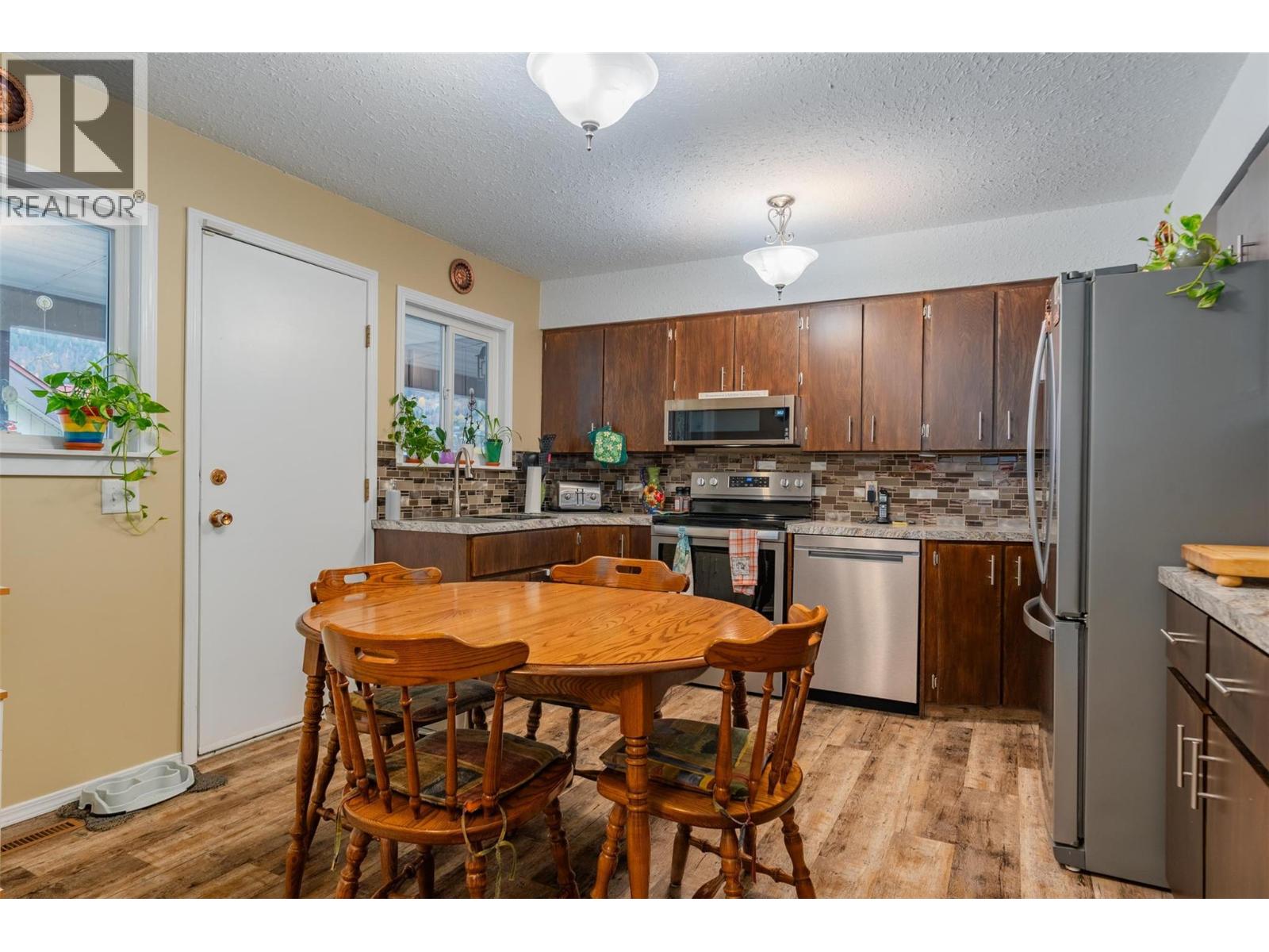 1224 Third Avenue Property Photo 11