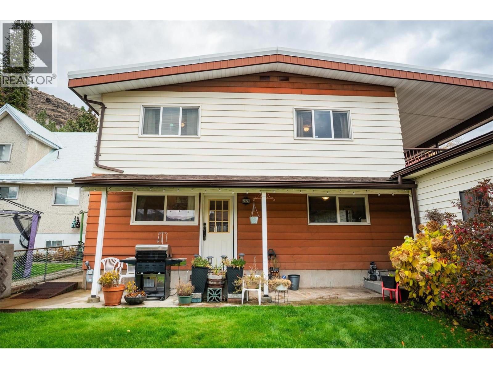 1224 Third Avenue Property Photo 48