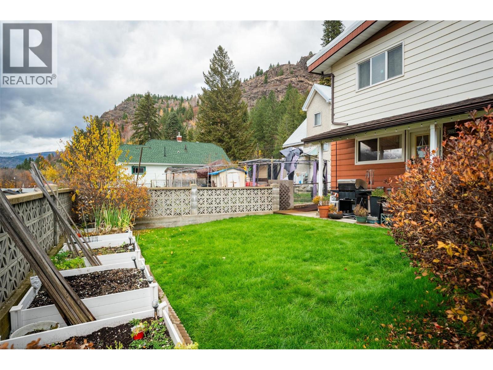 1224 Third Avenue Property Photo 52