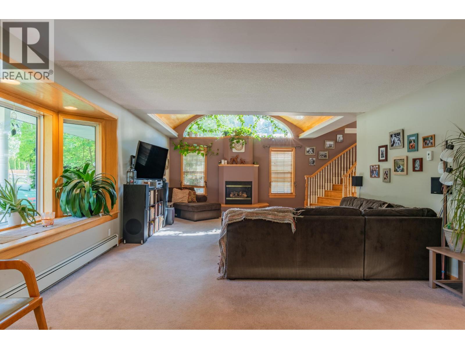 3452 Cemetery Road Property Photo 18