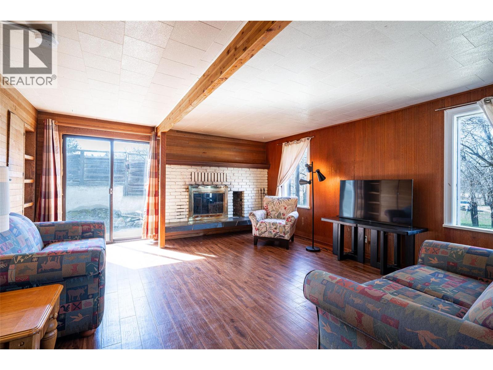 10091 6 Highway Property Photo 12