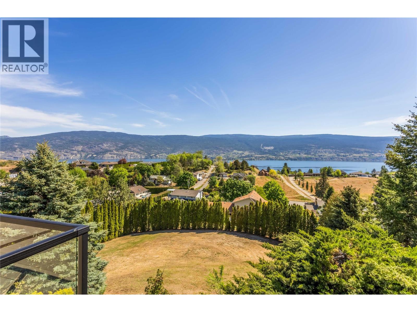 10217 Giants Head Road Property Photo 1