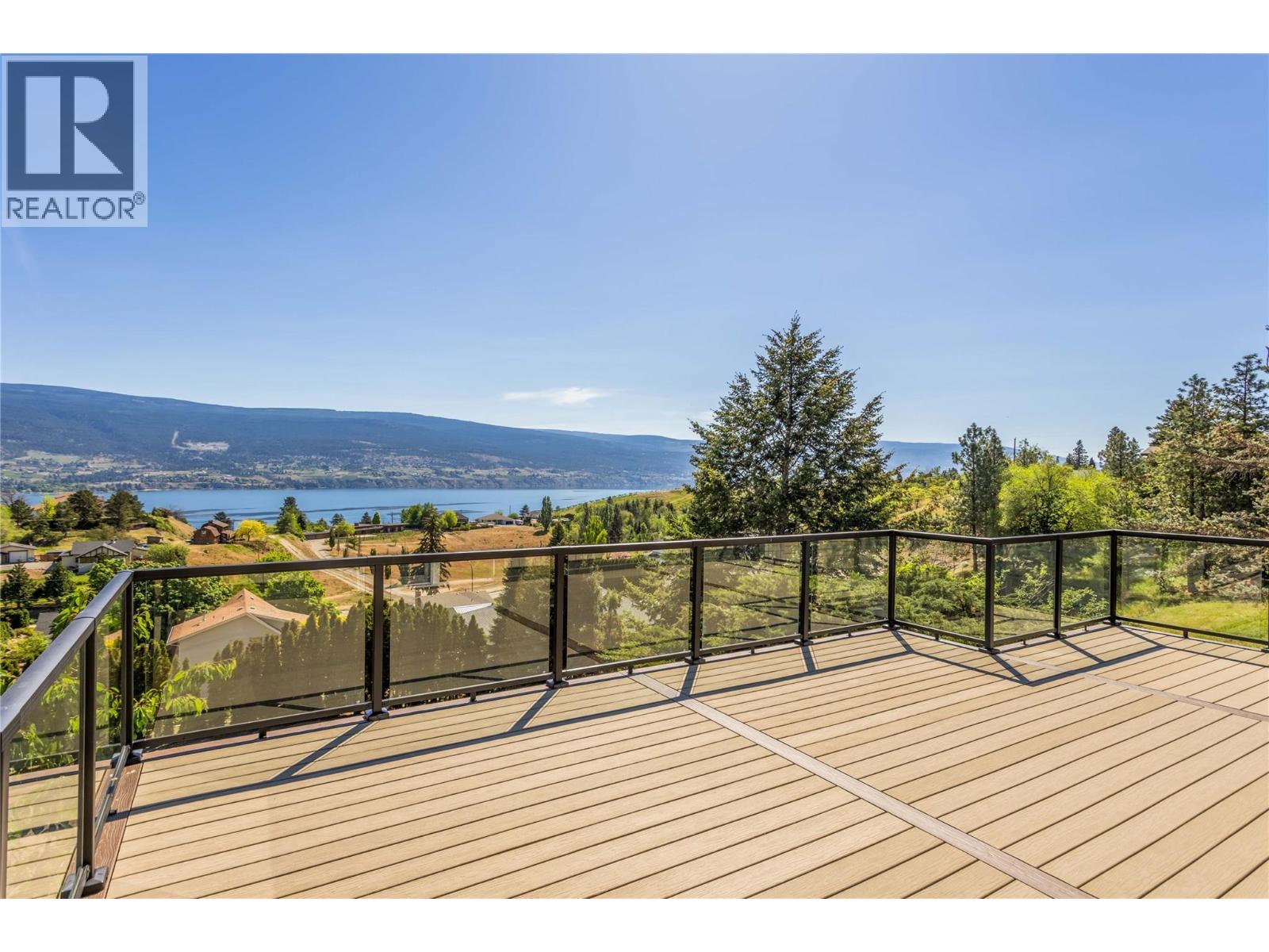 10217 Giants Head Road Property Photo 3