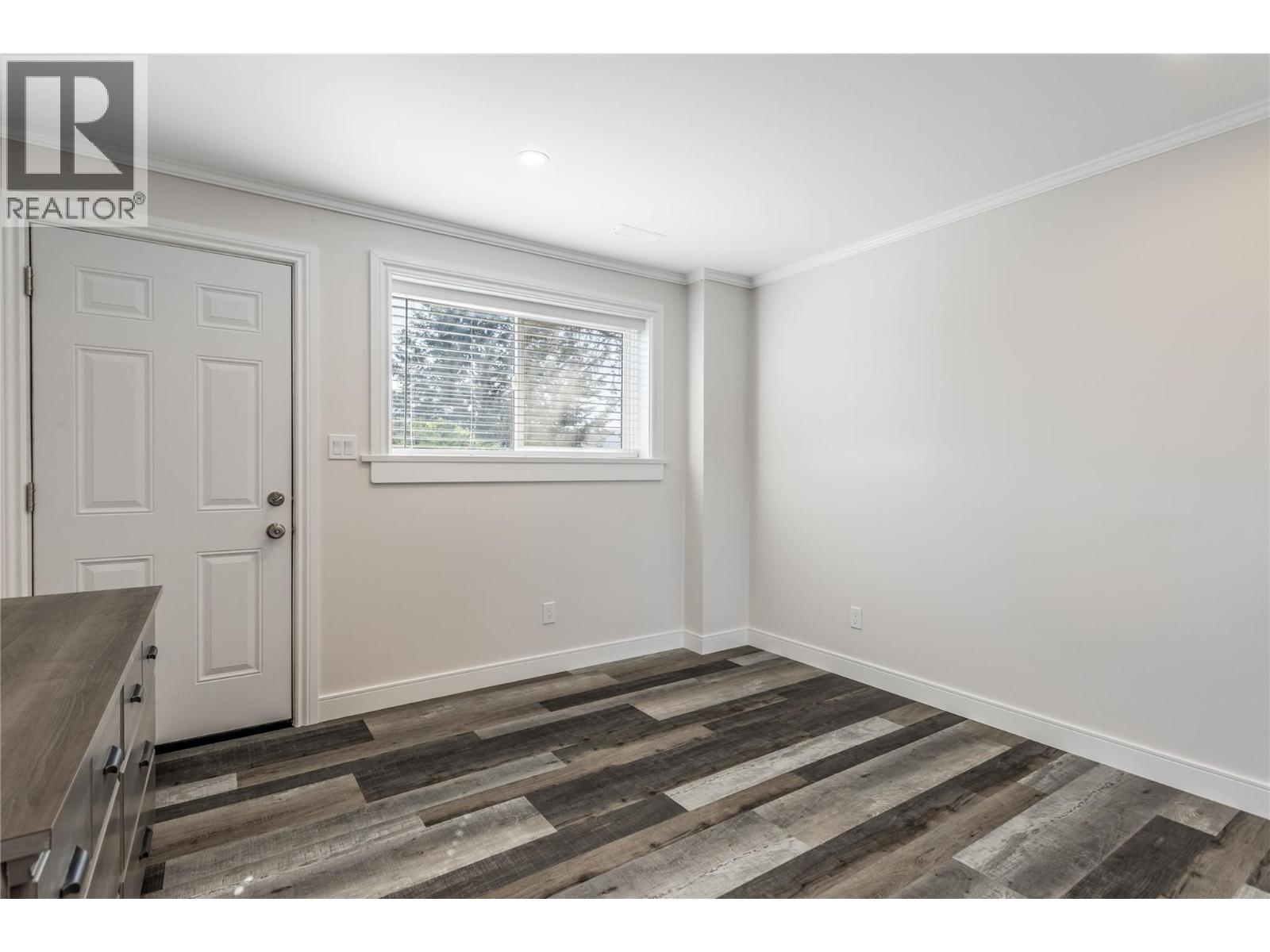 10217 Giants Head Road Property Photo 27