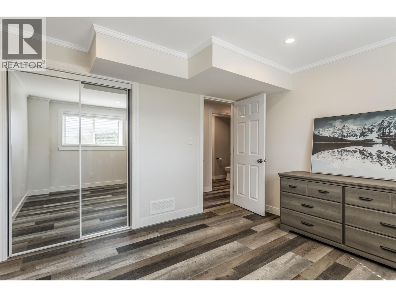 10217 Giants Head Road Property Photo 28