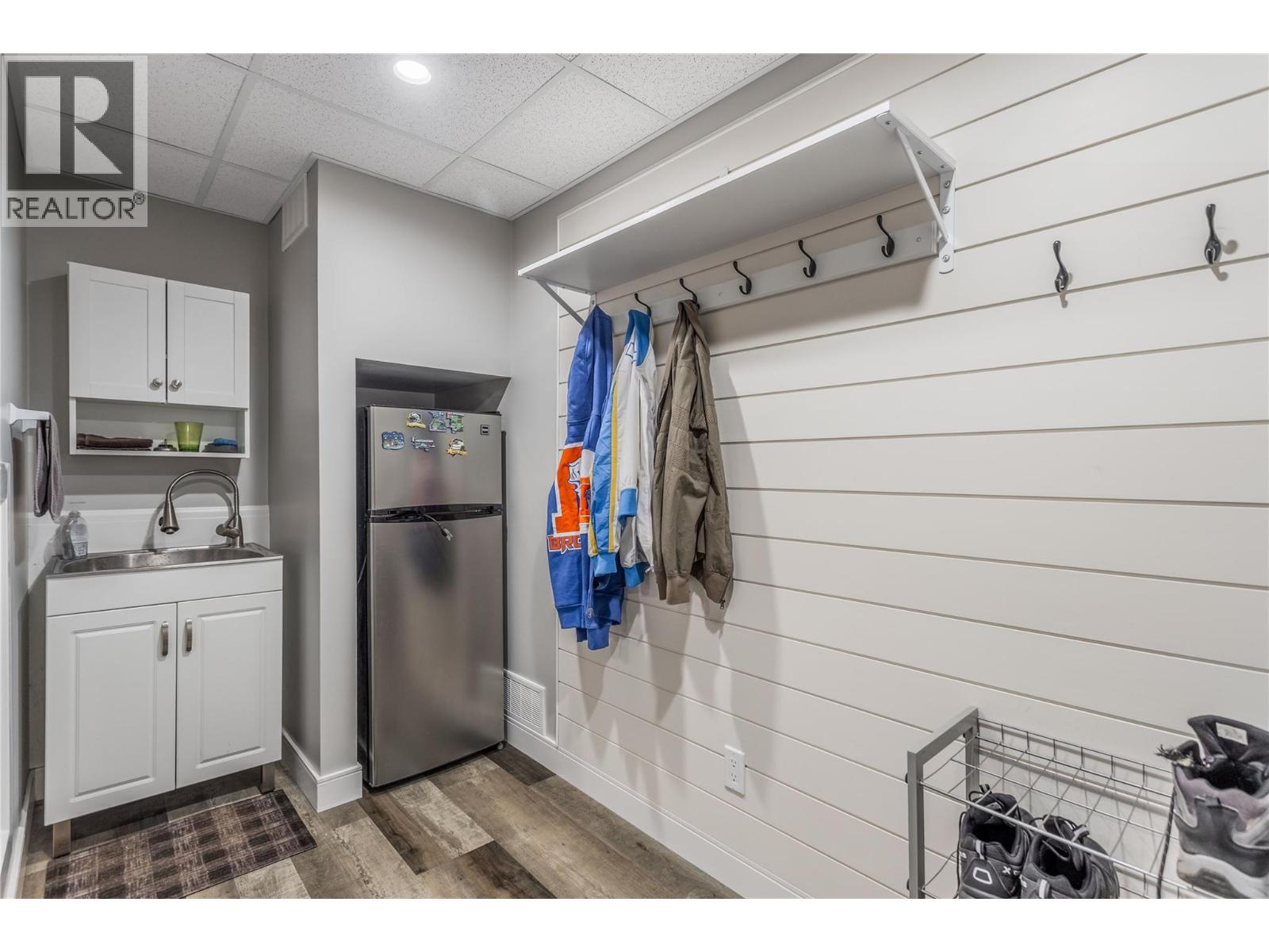 10217 Giants Head Road Property Photo 33