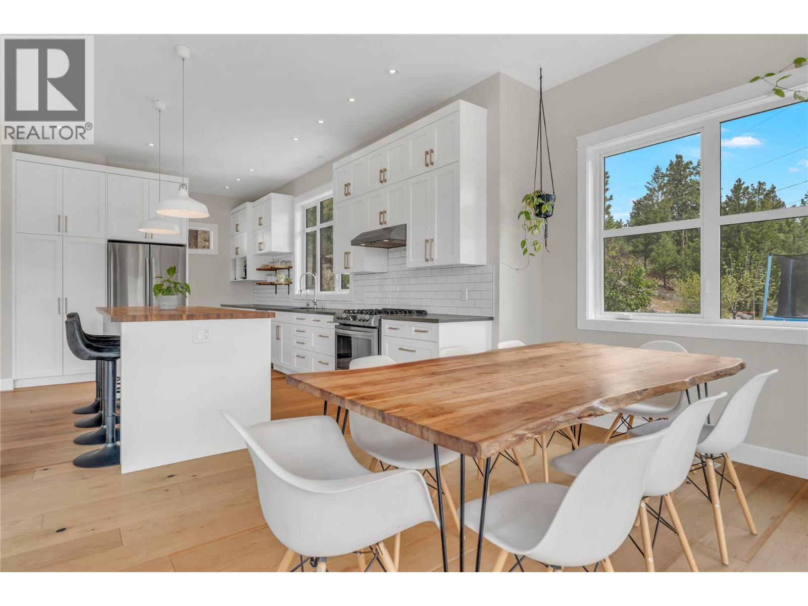8388 Princeton Summerland Road Property Photo 11