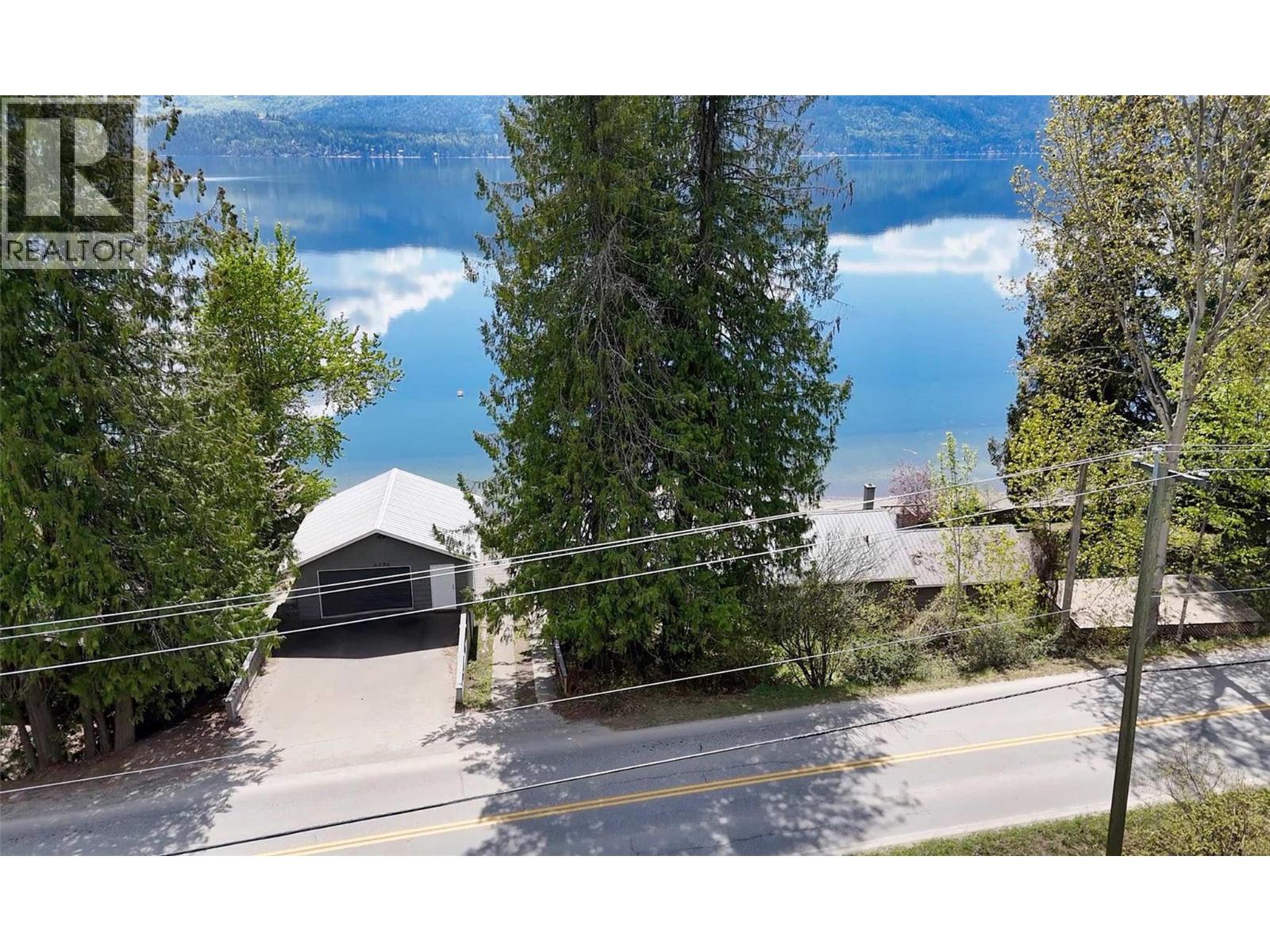 6726 Squilax Anglemont Road Property Photo 16