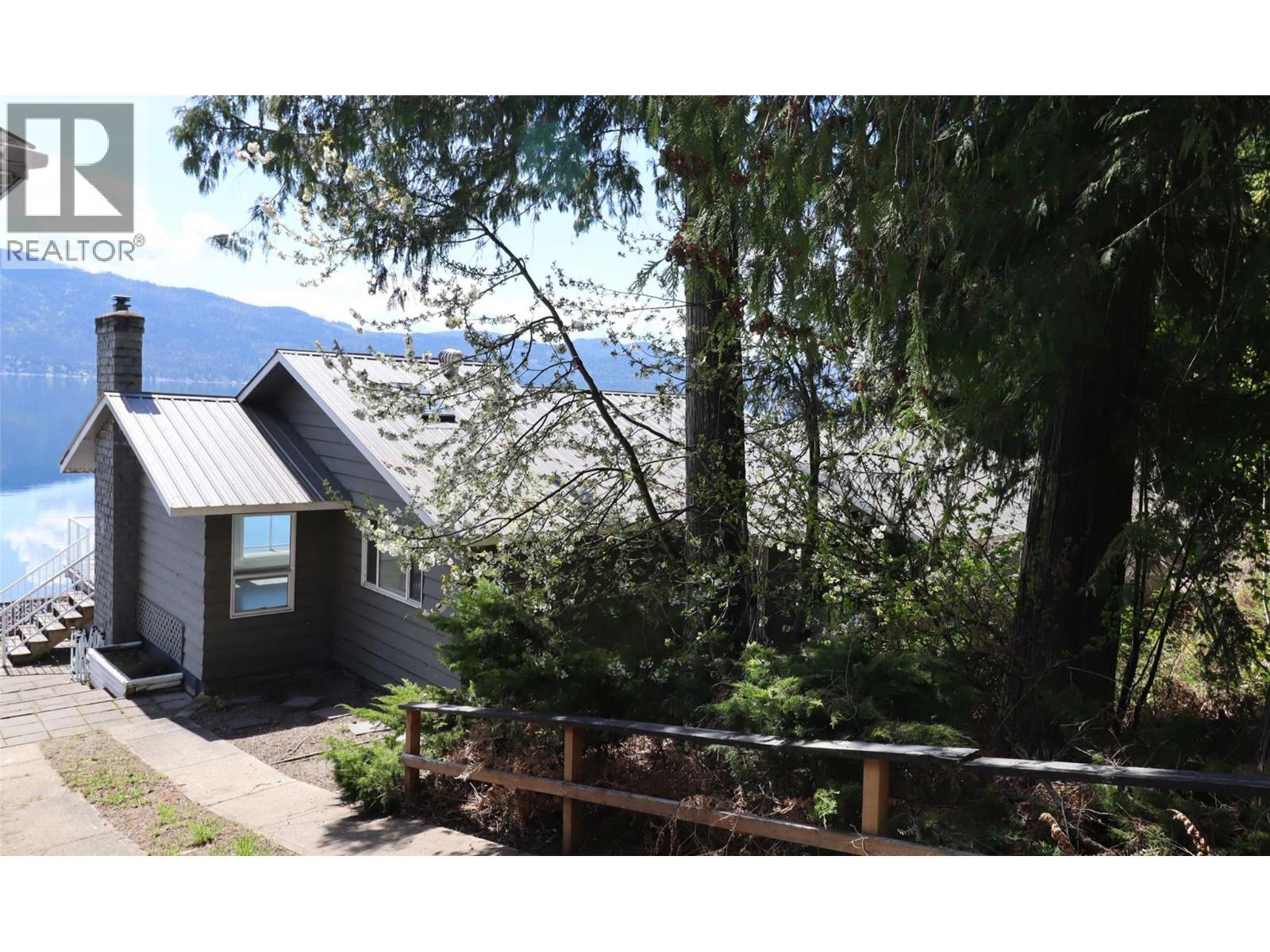 6726 Squilax Anglemont Road Property Photo 24