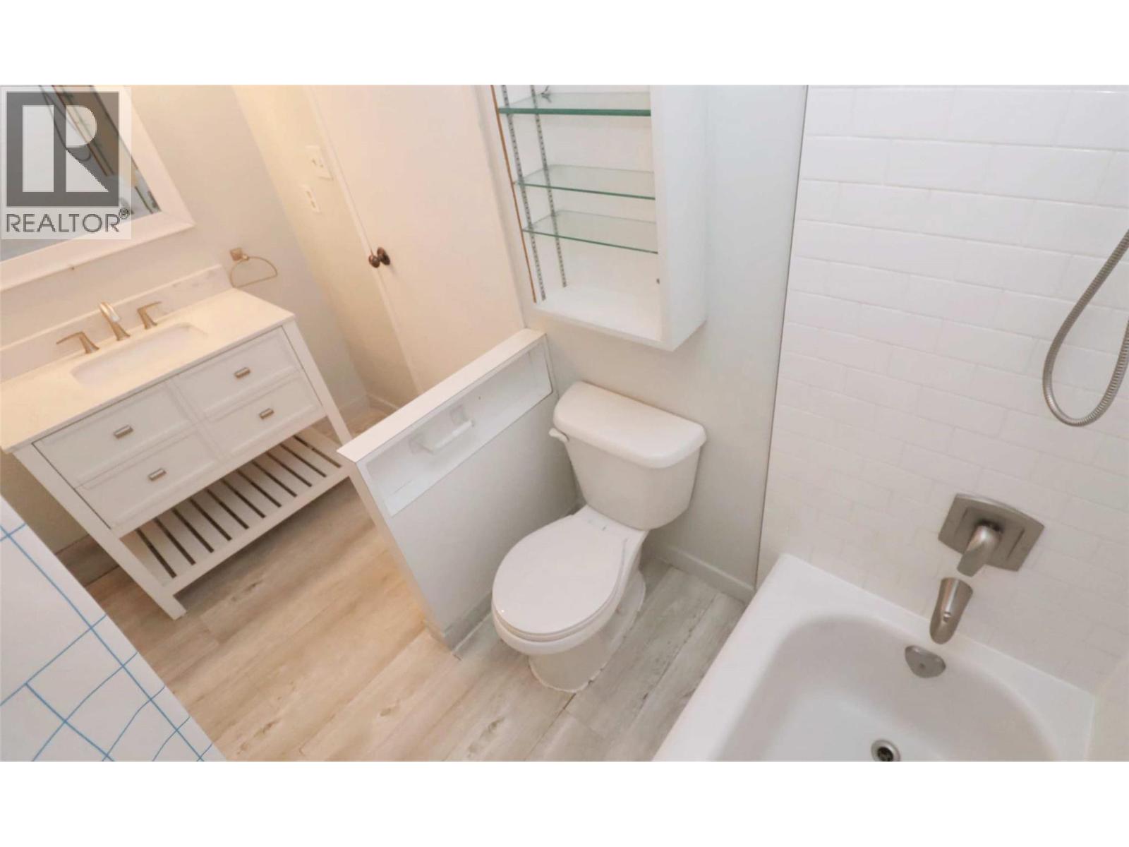6726 Squilax Anglemont Road Property Photo 50