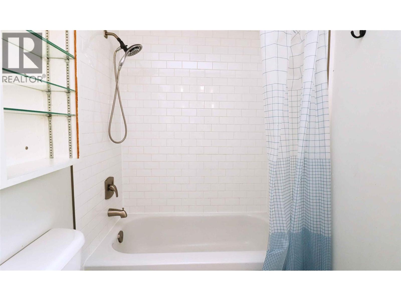 6726 Squilax Anglemont Road Property Photo 53