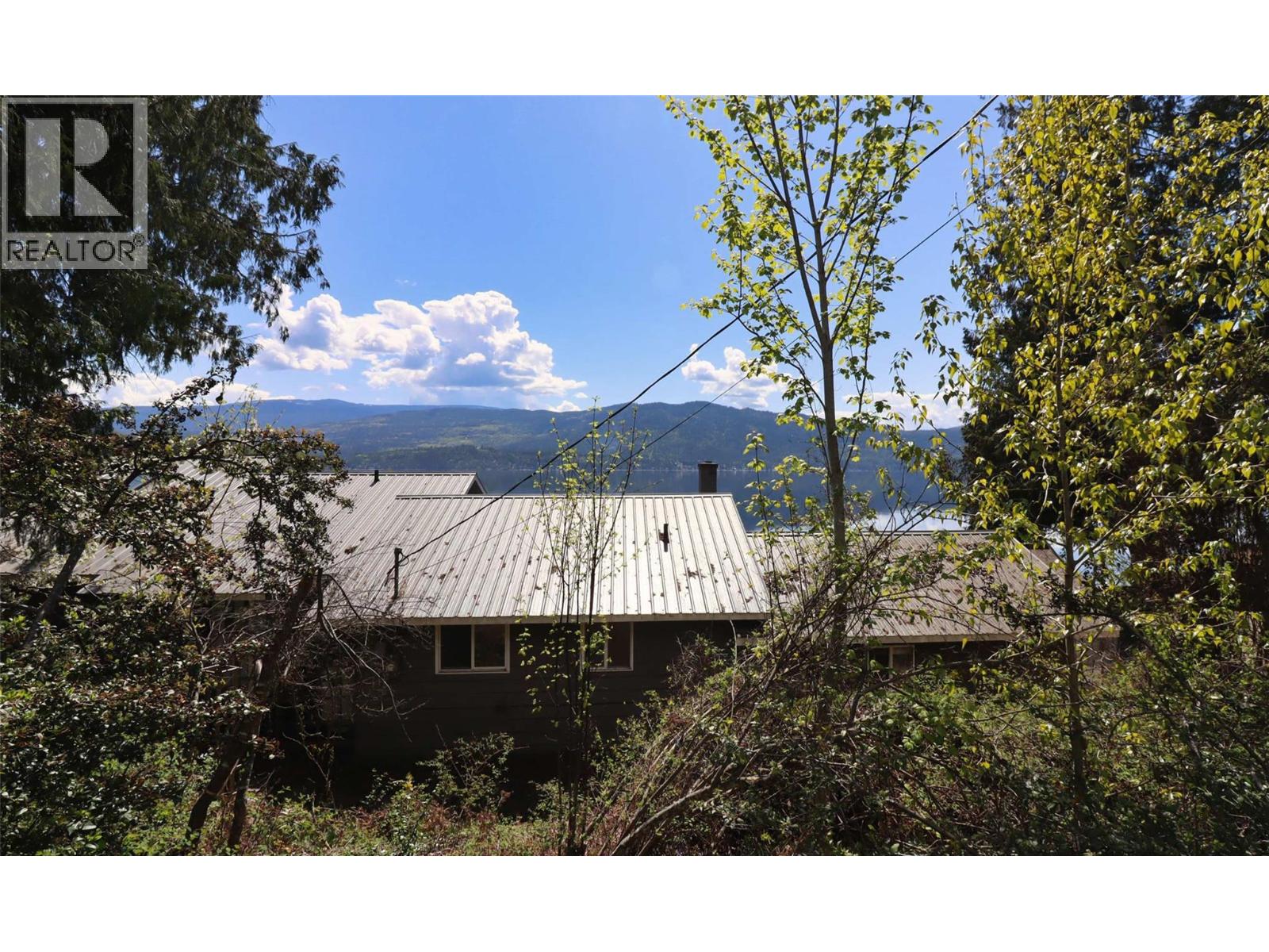 6726 Squilax Anglemont Road Property Photo 76