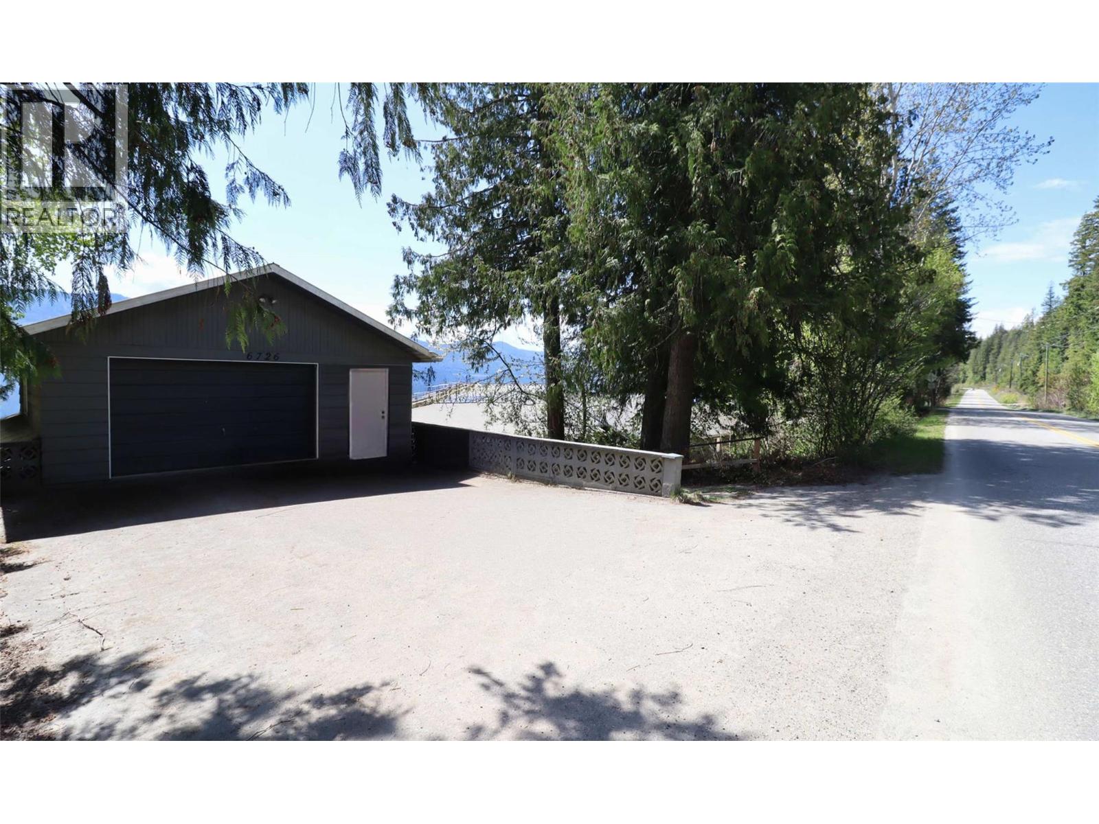 6726 Squilax Anglemont Road Property Photo 78