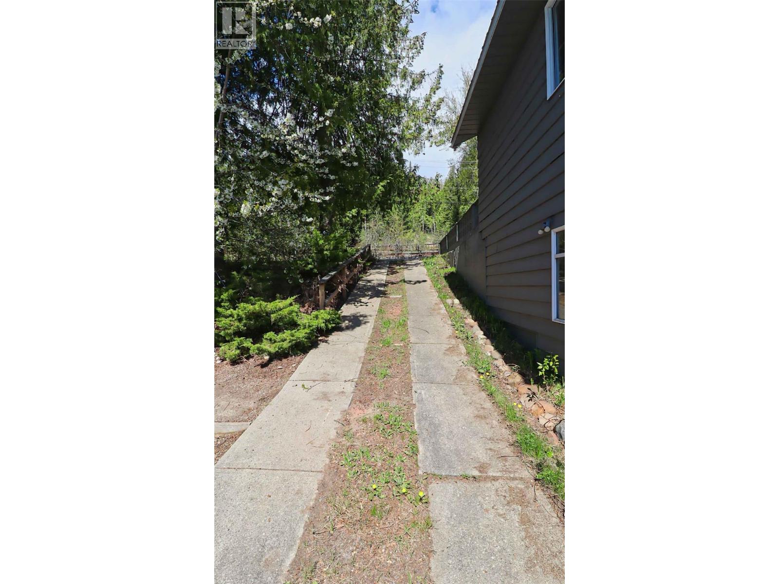 6726 Squilax Anglemont Road Property Photo 82