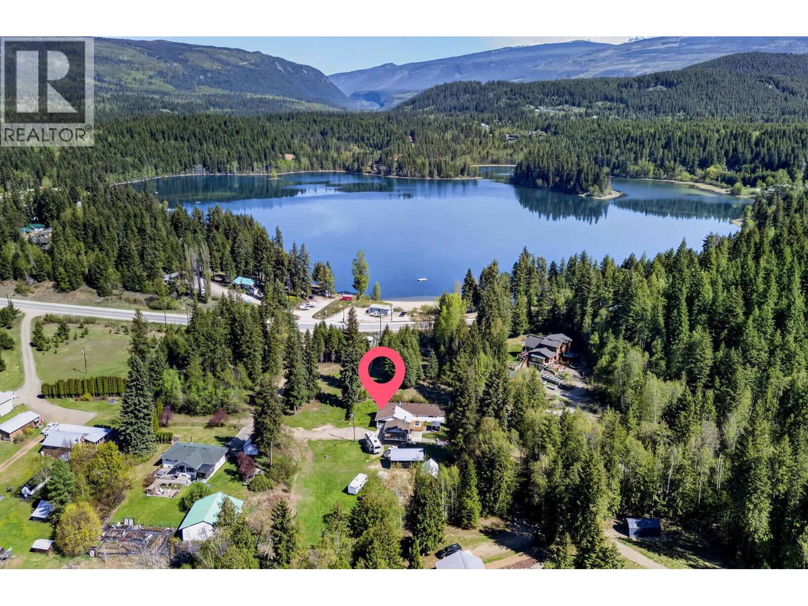 106e Old N Thompson Highway Property Photo 2