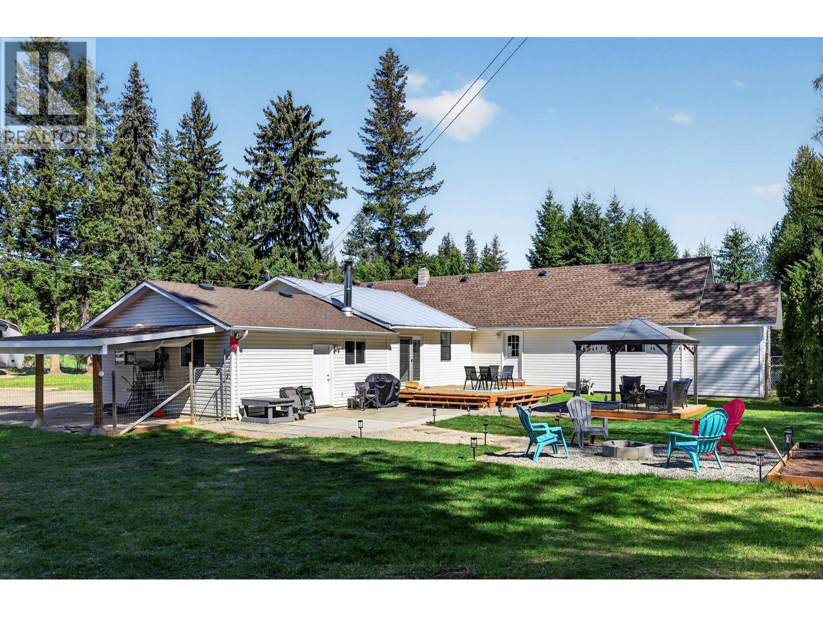 106e Old N Thompson Highway Property Photo 3