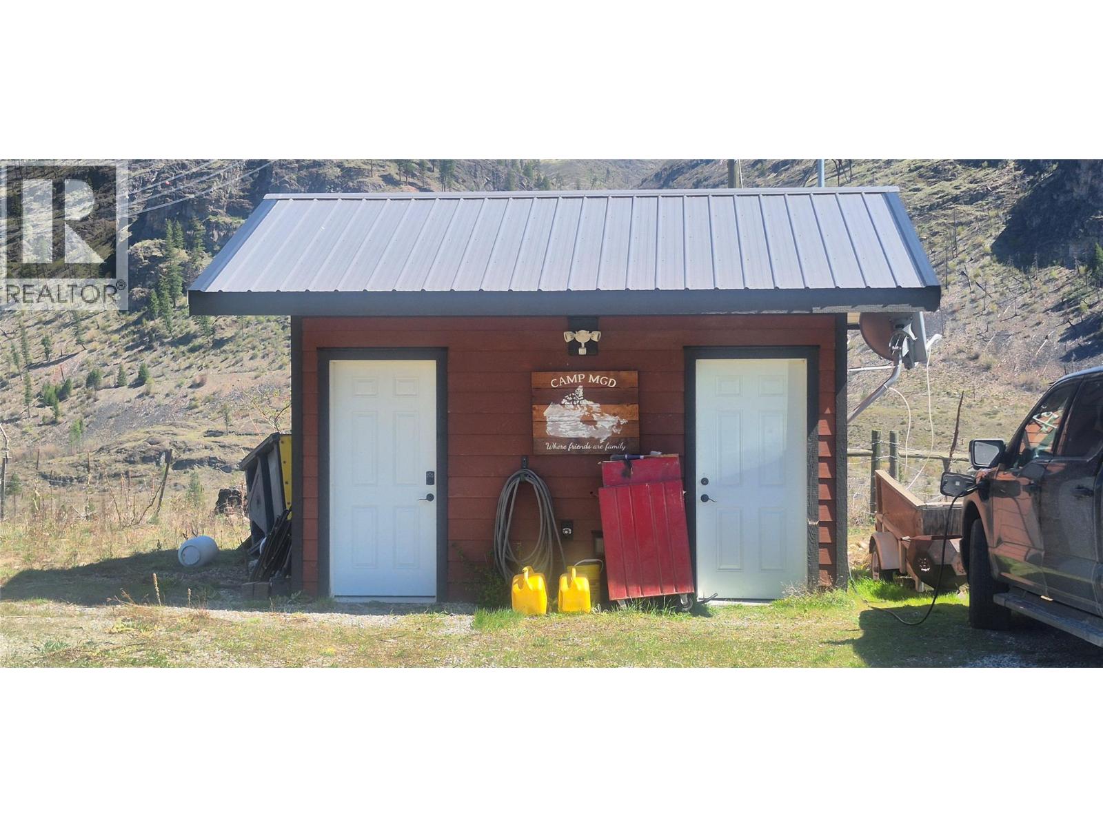 2825 33 Highway Property Photo 9