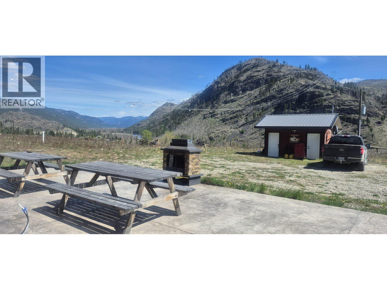 2825 33 Highway Property Photo 12