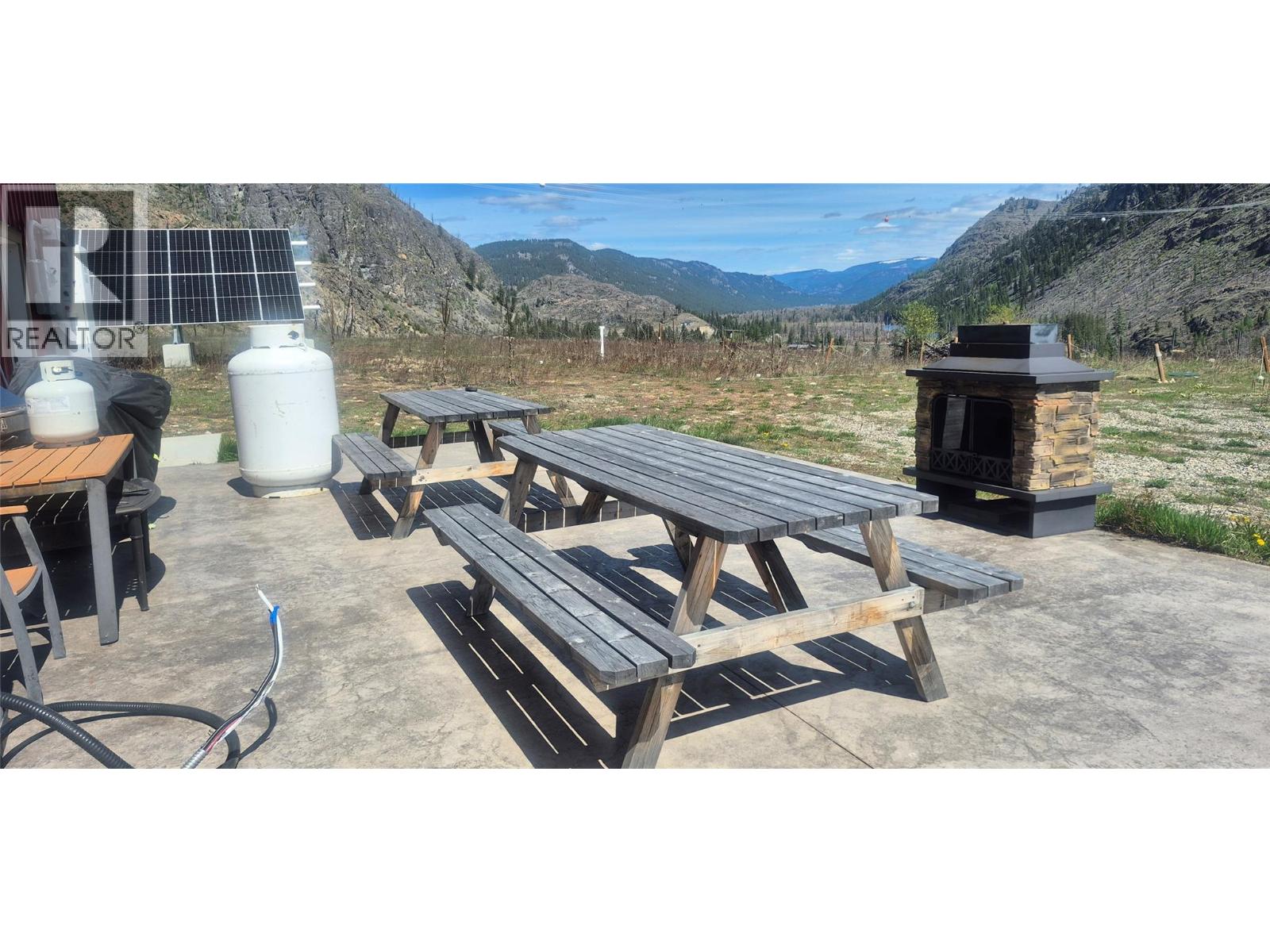 2825 33 Highway Property Photo 13