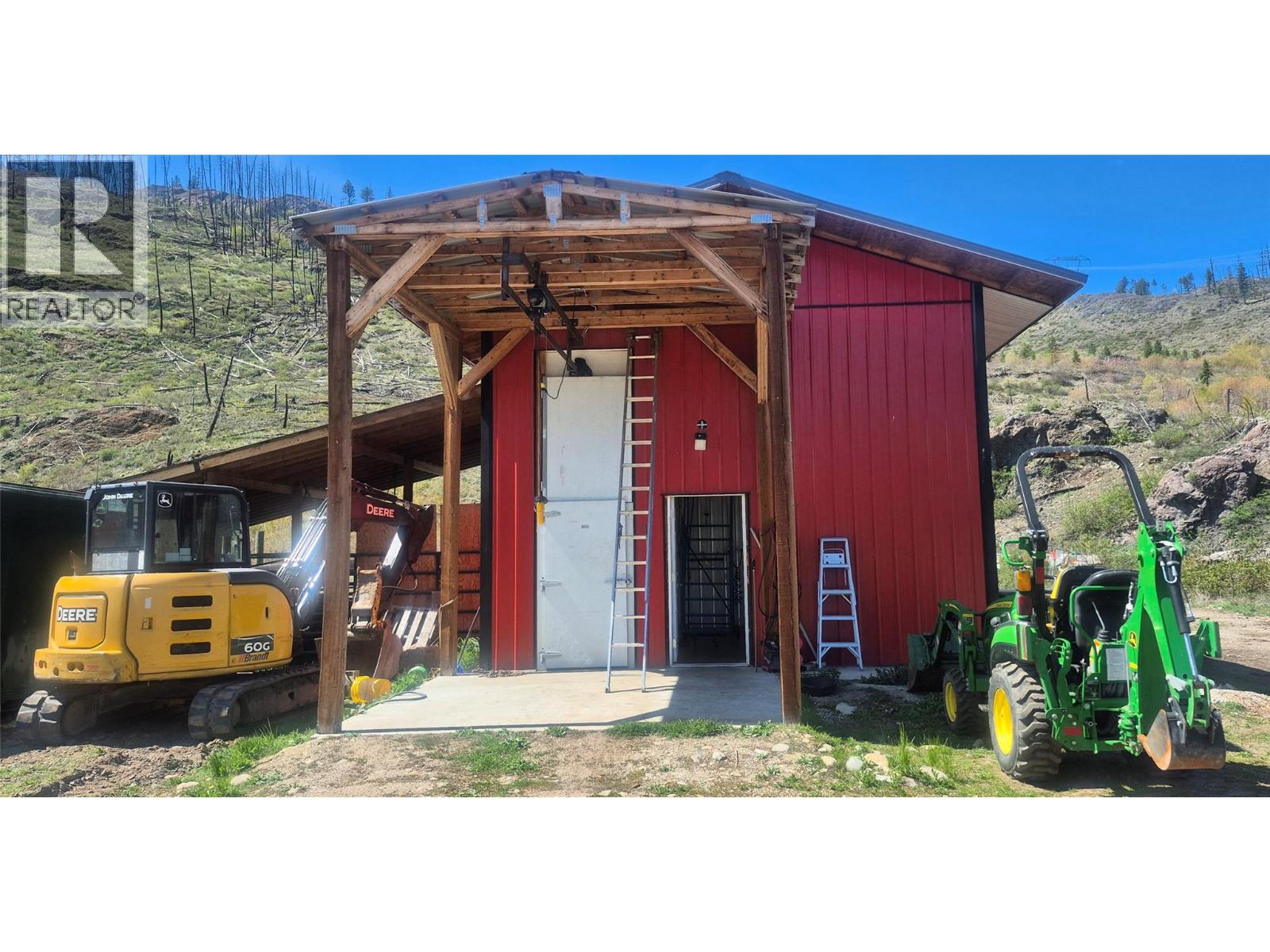 2825 33 Highway Property Photo 34